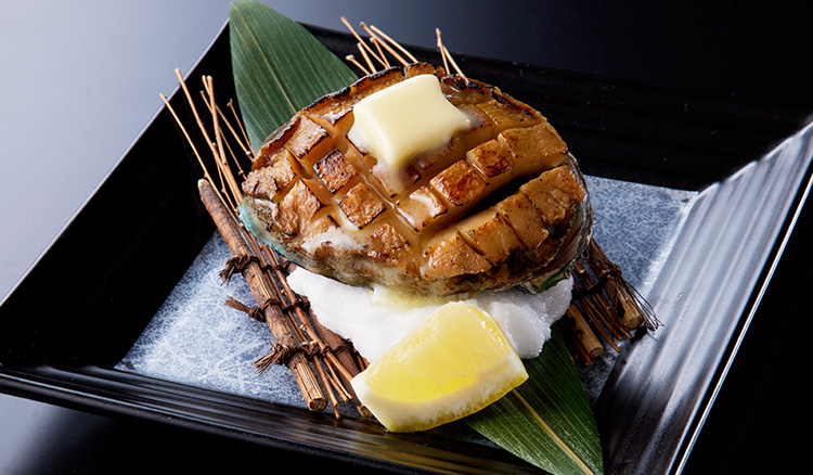 【数量限定】生き締めアワビ（バター醬油）